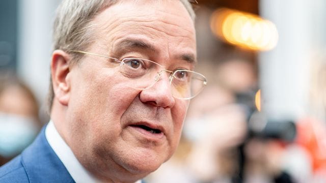 Unions-Kanzlerkandidat Armin Laschet befürwortet diplomatische Gespräche mit den Taliban. Unions-Kanzlerkandidat Armin Laschet befürwortet diplomatische Gespräche mit den Taliban.