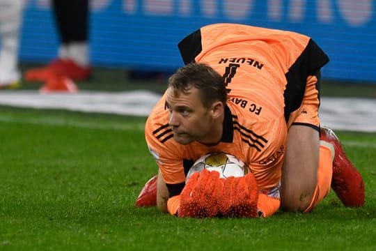 Der FC Bayern München muss gegen Köln auf Torwart Manuel Neuer verzichten.