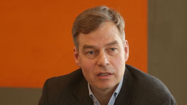 Klaus Göbels (Archivbild): Der Leiter des Düsseldorfer Gesundheitsamtes war zunächst freigestellt worden. Klaus Göbels (Archivbild): Der Leiter des Düsseldorfer Gesundheitsamtes war zunächst freigestellt worden.