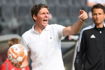 Frankfurts Cheftrainer Oliver Glasner ist mit seinem Team noch sieglos.