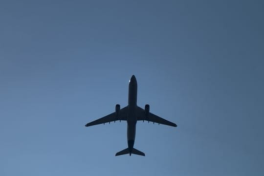 Klima und Mobilität: Wird das Fliegen teurer?.