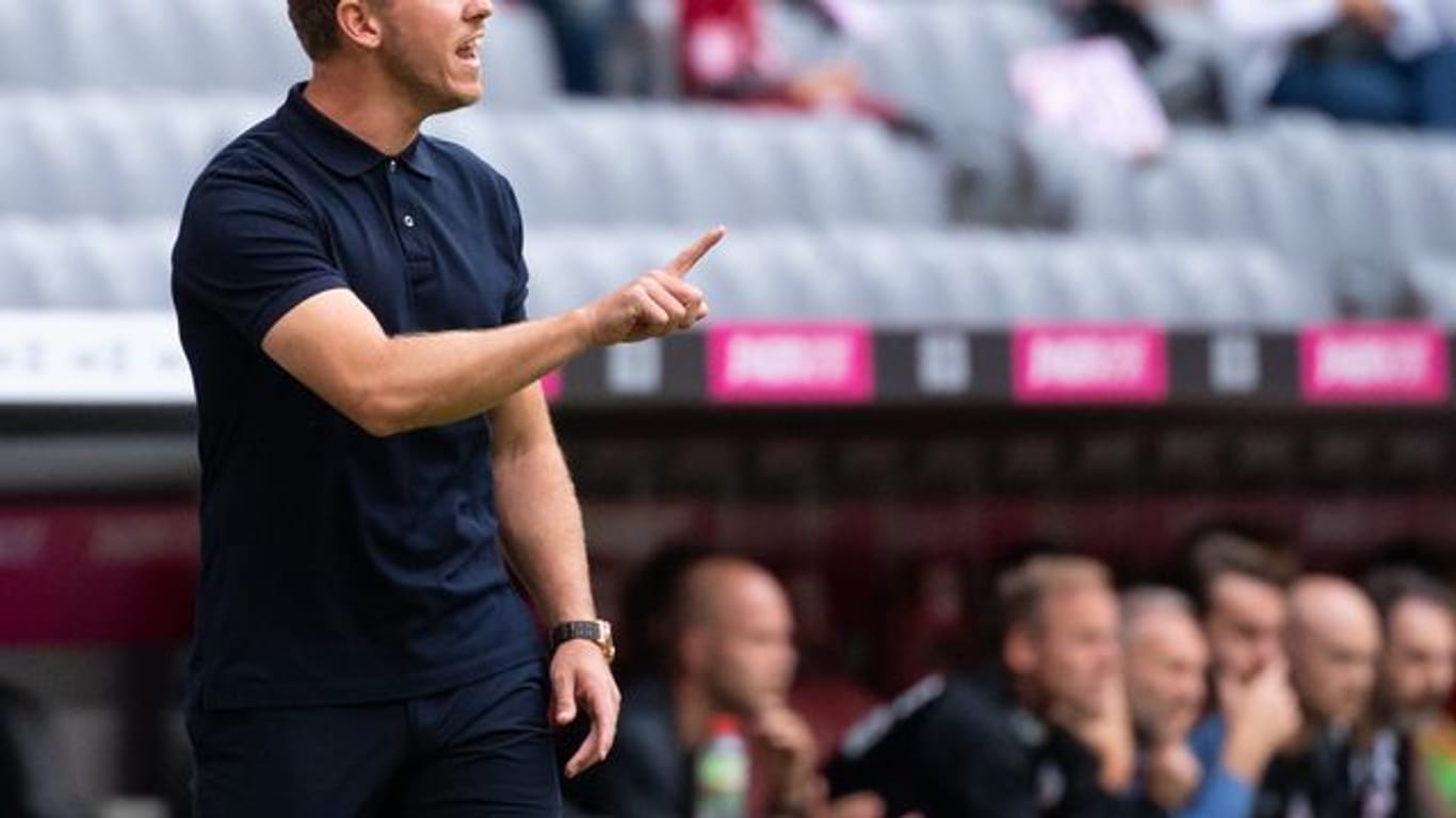 Stärkt Leroy Sané den Rücken: Bayern-Coach Julian Nagelsmann.