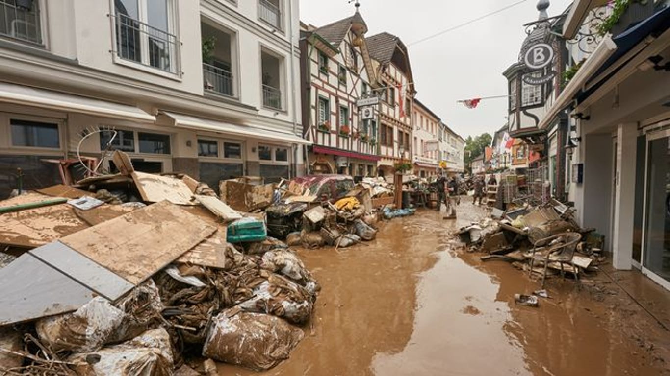 Unwetter lösten Mitte Juli in Rheinland-Pfalz und Nordrhein-Westfalen eine Hochwasserkatastrophe aus.