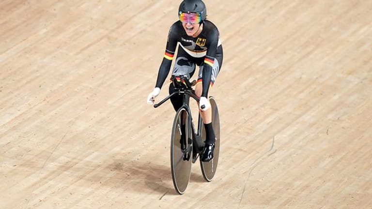 Radsportlerin Denise Schindler gewann bei den Paralympics in Tokio Bronze.