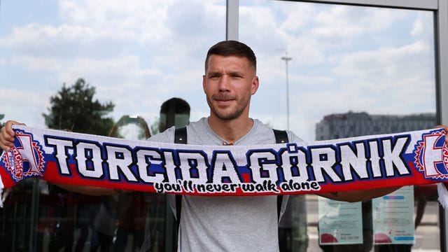 Ex-Nationalspieler Lukas Podolski wurde positiv auf das Coronavirus getestet.