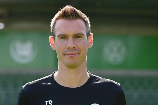 Für Wolfsburgs Trainer Tommy Stroot ist die hohe TV-Präsenz eine Chance.