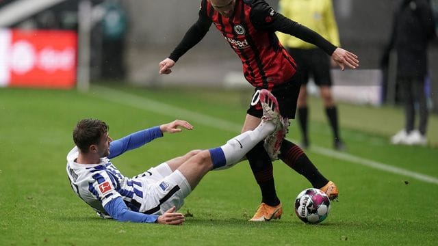 Kehrt in die Bundesliga zurück: Jetro Willems (r).