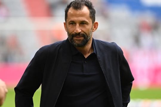 Kritisiert erneut die Pfiffe der Bayern-Fans gegen Leroy Sané: Hasan Salihamidzic.