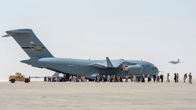 Die Transportflugzeuge vom Typ Boeing C-17 der US-Luftwaffe nutzen oft das Rufzeichen "Reach". Die Transportflugzeuge vom Typ Boeing C-17 der US-Luftwaffe nutzen oft das Rufzeichen "Reach".