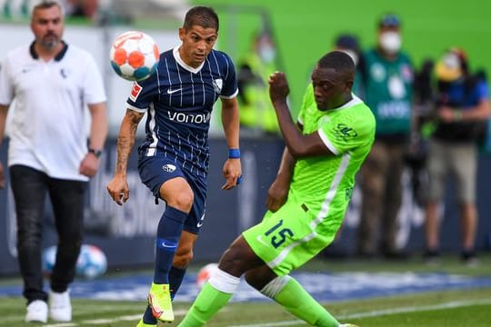 Fehlt dem VfL Bochum in Köln: Cristian Gamboa (l).