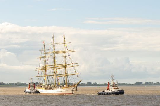 Seit 2021 liegt der Dreimaster dauerhaft in Bremerhaven