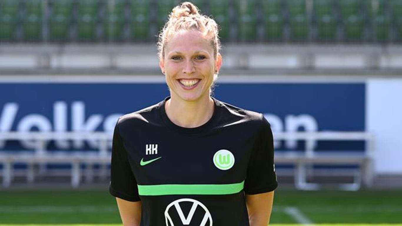 Kim Kulig, Assistenztrainerin der Frauen-Mannschaft des VfL Wolfsburgs.