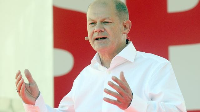 Bundesfinanzminister Olaf Scholz, Kanzlerkandidat der SPD, spricht bei einer Wahlkampfkundgebung im Bezirk Mitte. Bundesfinanzminister Olaf Scholz, Kanzlerkandidat der SPD, spricht bei einer Wahlkampfkundgebung im Bezirk Mitte.