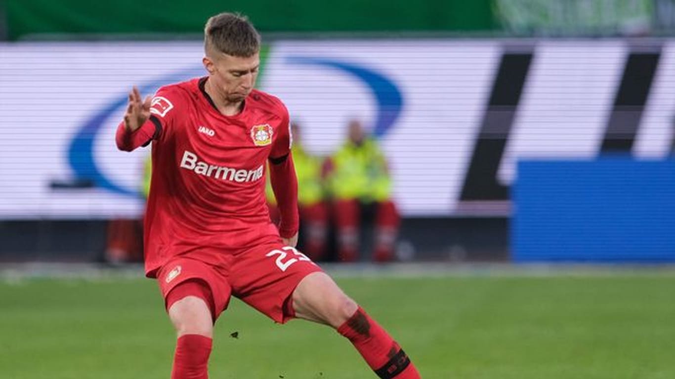 Leverkusens Mitchell Weiser ist mit seiner derzeitigen Situation bei der Werkself unzufrieden.