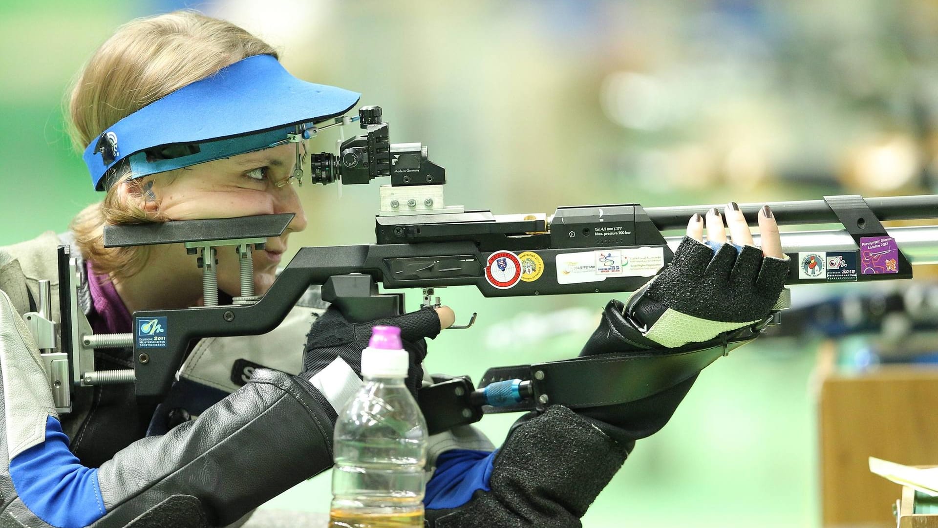 Natascha Hiltrop, hier bei den Paralympics 2016 in Rio: Die Sportschützin hat nach Silber damals nun Gold in Tokio gewonnen.