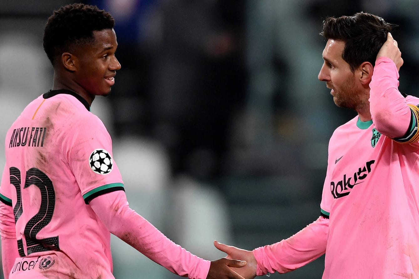Ansu Fati (l.) und Lionel Messi: Vorgänger und Nachfolger bei der Nummer 10.