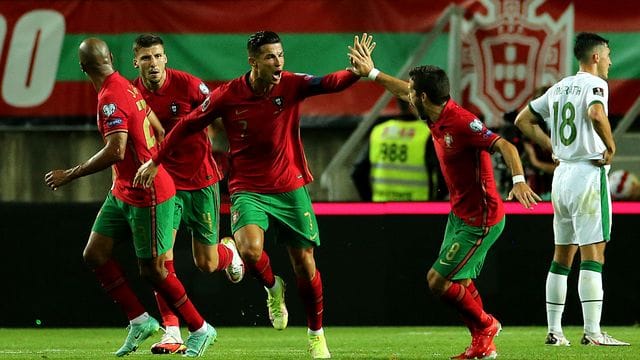 Cristiano Ronaldo (M. Cristiano Ronaldo (M.