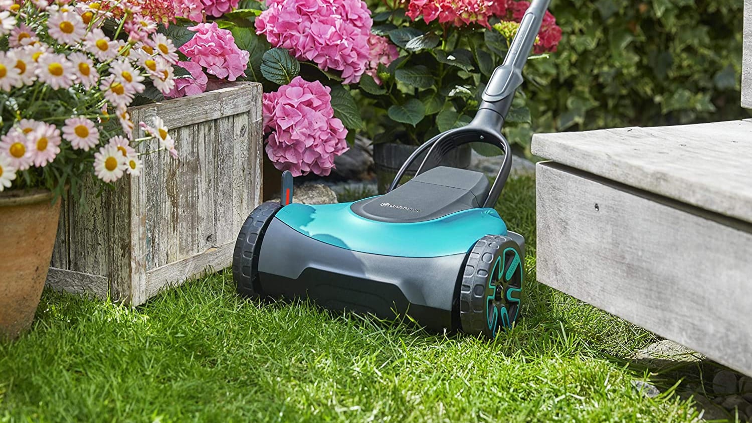 Garten-Deals des Tages: Sichern Sie sich den Akku-Rasenmäher von Gardena zum Tiefstpreis.