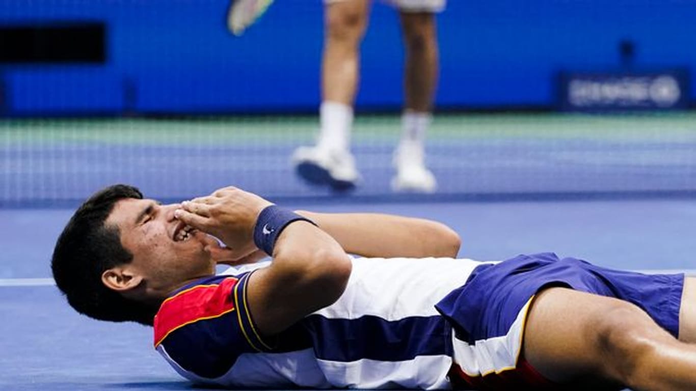 Sorgte mit seinem Sieg gegen Stefanos Tsitsipas für eine faustdicke Überraschung bei den US Open: Carlos Alcaraz.