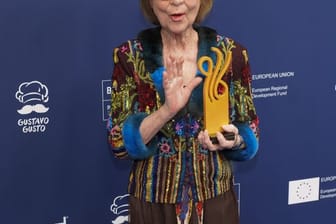 Cornelia Froboessbei der Verleihung des Deutschen Schauspielpreises 2021 in Berlin.