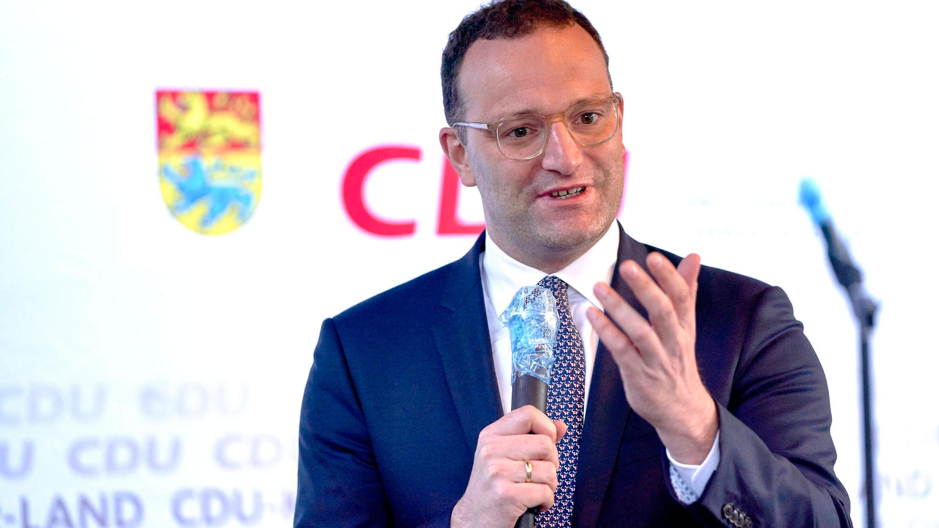 Jens Spahn bei einer Wahlkampfverstaltung der CDU: Manchmal wäre der Gesundheitsminister lieber Erzieher im Kindergarten, erzählt er.