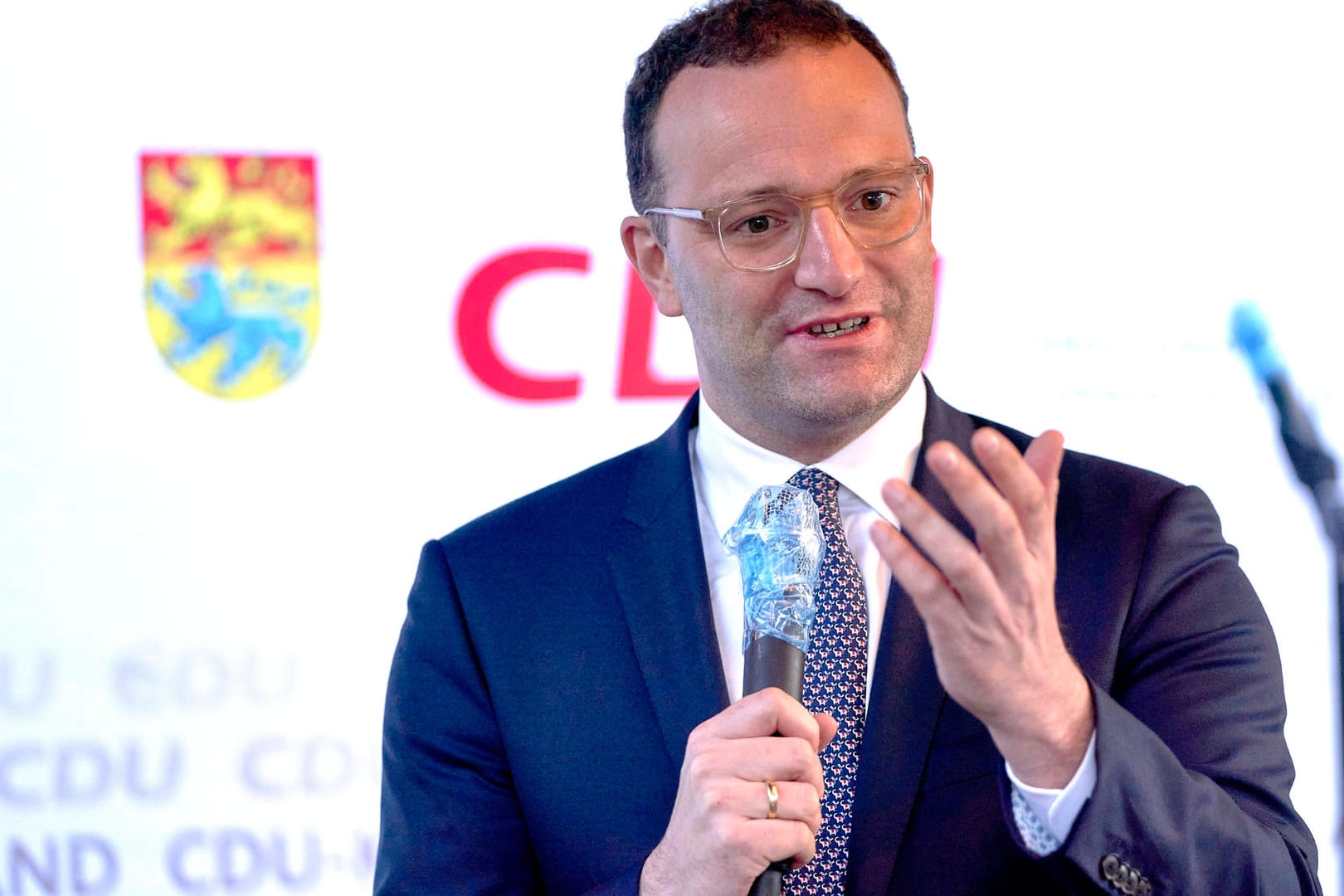 Jens Spahn bei einer Wahlkampfverstaltung der CDU: Manchmal wäre der Gesundheitsminister lieber Erzieher im Kindergarten, erzählt er.