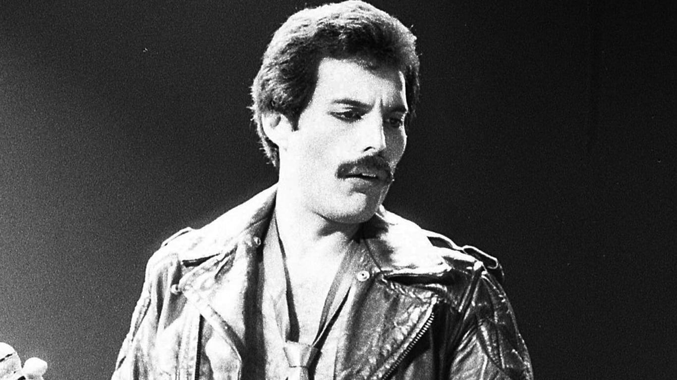Freddie Mercury bei einem Queen-Konzert 1980.