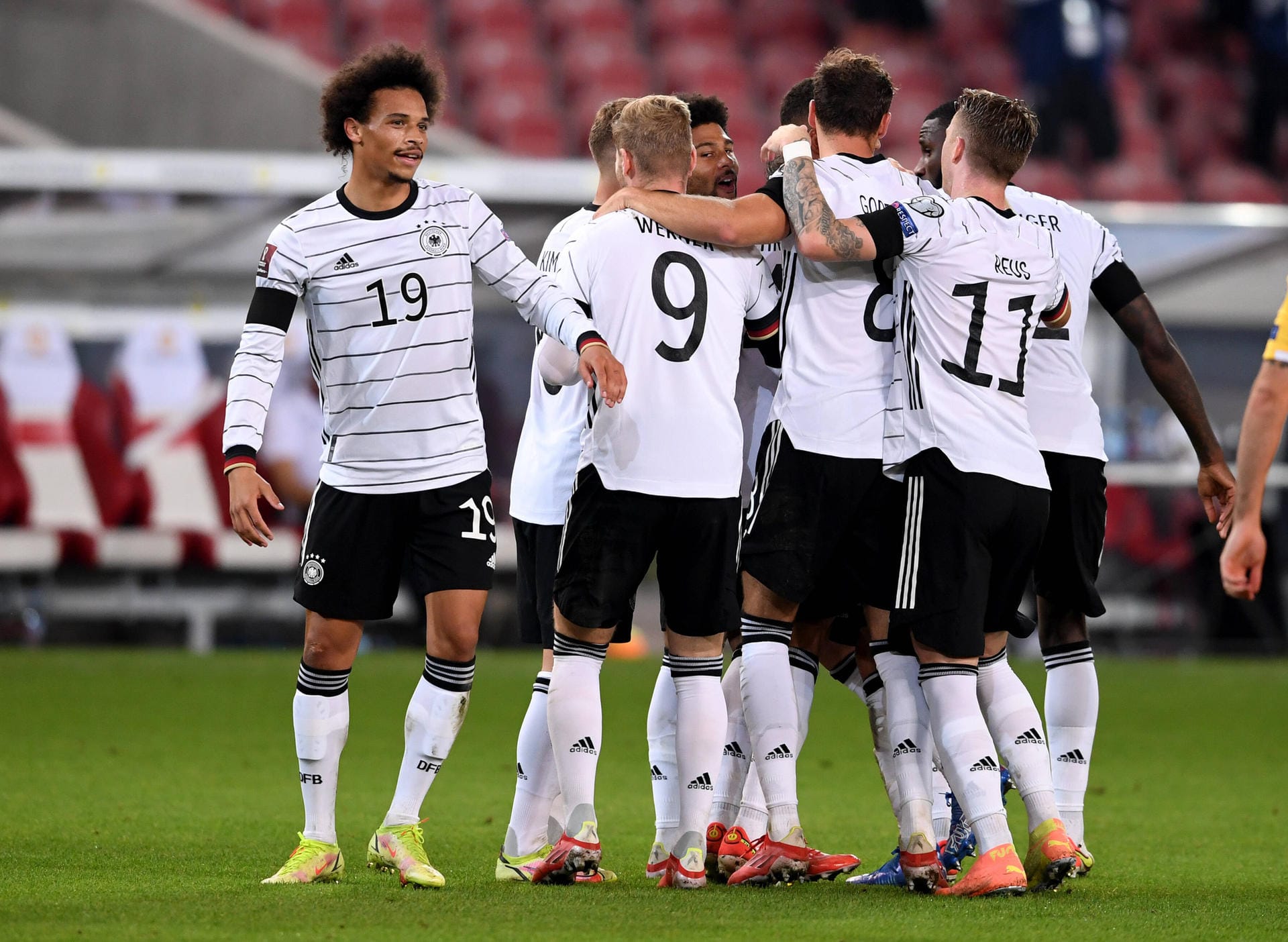 In der WM-Qualifikation gegen Armenien überzeugte das DFB-Team über die volle Distanz. Dabei konnten sich besonders drei deutsche Spieler auszeichnen. Die Einzelkritik.