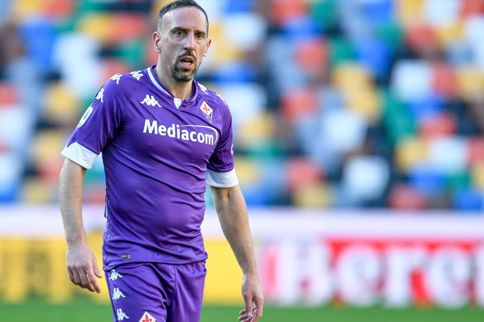 Franck Ribéry vergangene Saison im Florenz-Trikot: Der Ex-Bayern-Star steht vor dem Wechsel zu einem neuen Klub.