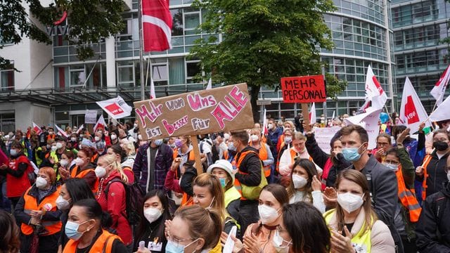Streik bei Vivantes und Charité auf Streik bei Vivantes und Charité auf
