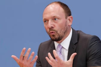 Ost-Beauftragter Marco Wanderwitz (Archivfoto): Der CDU-Politiker warnt vor stark steigenden Corona-Zahlen.