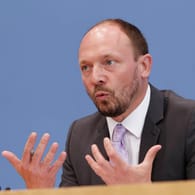 Ost-Beauftragter Marco Wanderwitz (Archivfoto): Der CDU-Politiker warnt vor stark steigenden Corona-Zahlen.