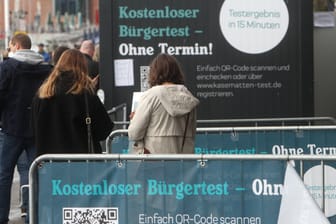 Testcenter in Düsseldorf: Nur Bürger, die sich nicht impfen lassen können, sollen sich zukünftig kostenlos testen lassen dürfen (Symbolbild).