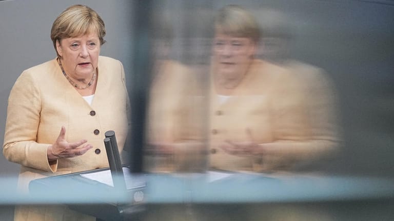 Kanzlerin Angela Merkel: Sie warb eindringlich für Armin Laschet.