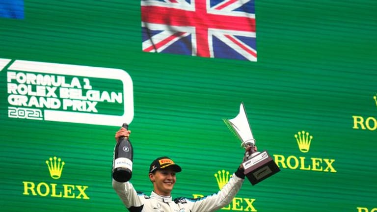 Fährt diese Saison noch für Williams und ab 2022 für Mercedes: Der Brite George Russell.