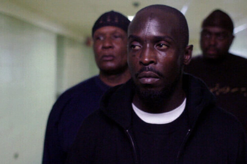 Michael K. Williams (M.) als schwuler Drogengangster Omar Little im Serienhit "The Wire": Der Schauspieler starb mit nur 54 Jahren