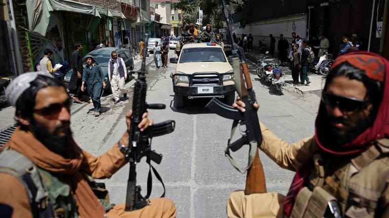 Kabul: Taliban-Kämpfer kontrollieren die Straßen der afghanischen Hauptstadt.