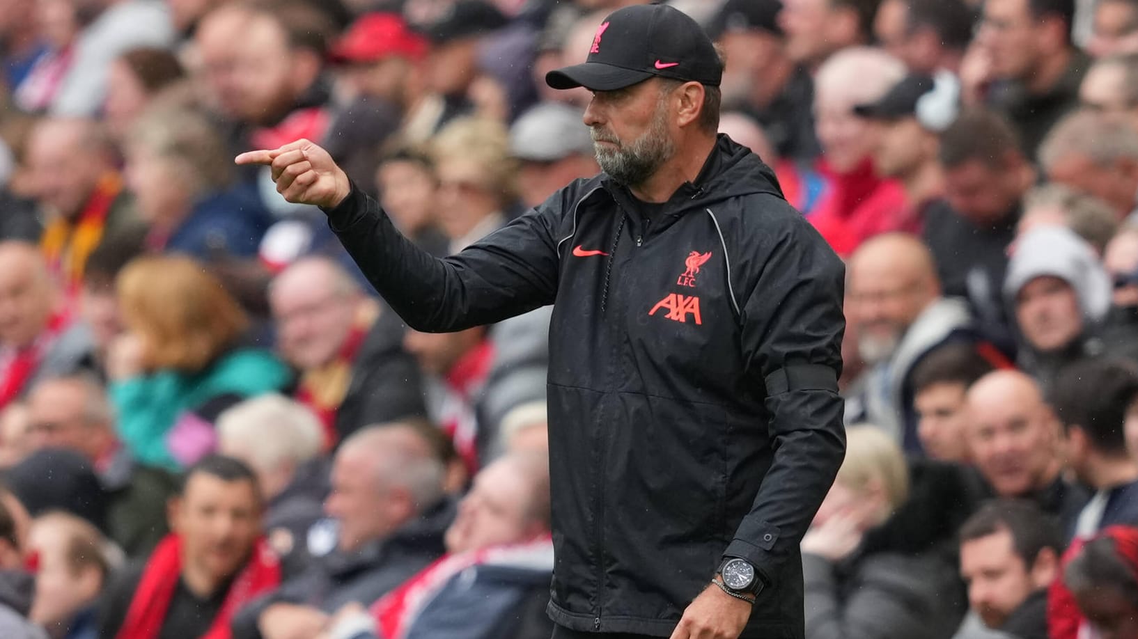 BVB-Star im Blick: Liverpool-Trainer Jürgen Klopp.