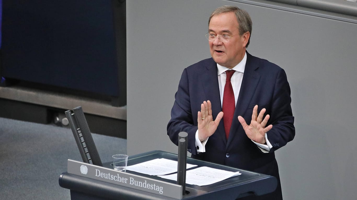 Kanzlerkandidat Armin Laschet im Bundestag: Viele Leserinnen und Leser von t-online sind in ihrer Wahlentscheidung noch unentschieden.