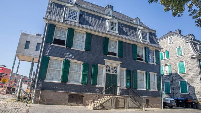 Saniertes Engels-Haus