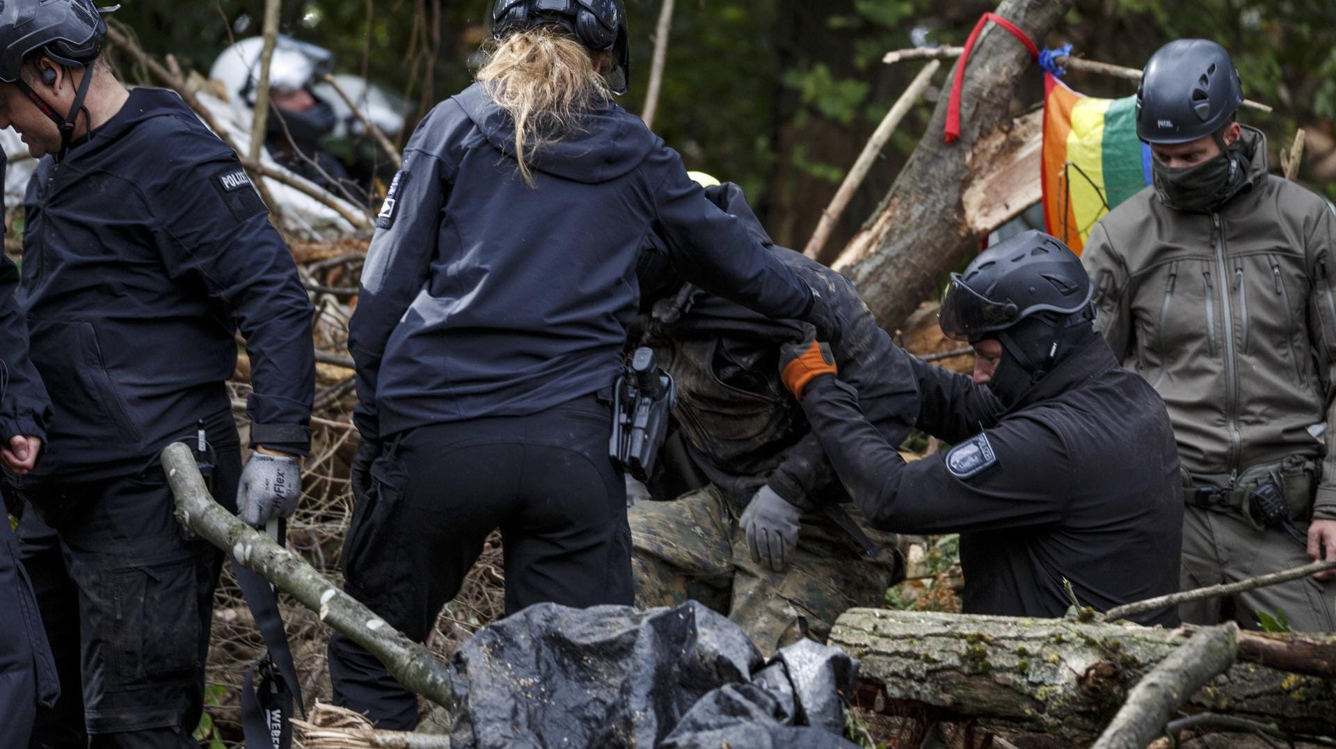 Hambacher Forst in Kerpen 2018: Laut eines Urteils war die Räumung nicht gerechtfertigt. (Archivfoto)