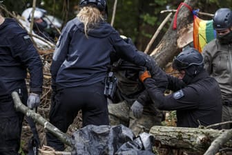 Hambacher Forst in Kerpen 2018: Laut eines Urteils war die Räumung nicht gerechtfertigt. (Archivfoto)