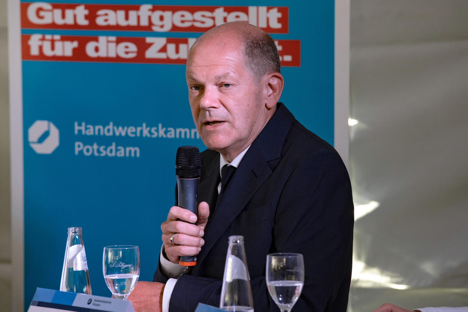 Olaf Scholz bei einer Wahlkampfveranstaltung in Brandenburg: Mit der SPD könnte der Politiker die stärkste Kraft bei der Bundestagswahl werden.