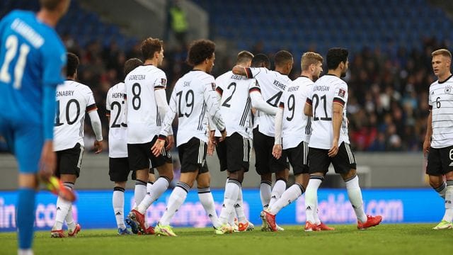 Die DFB-Elf gewinnt auf Island mit 4:0.