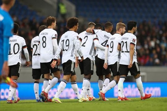 Die DFB-Elf gewinnt auf Island mit 4:0.