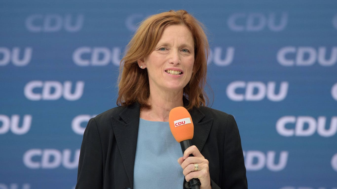 Karin Prien: Die CDU-Politikerin äußerte Kritik an Hans-Georg Maaßen bei "Markus Lanz".