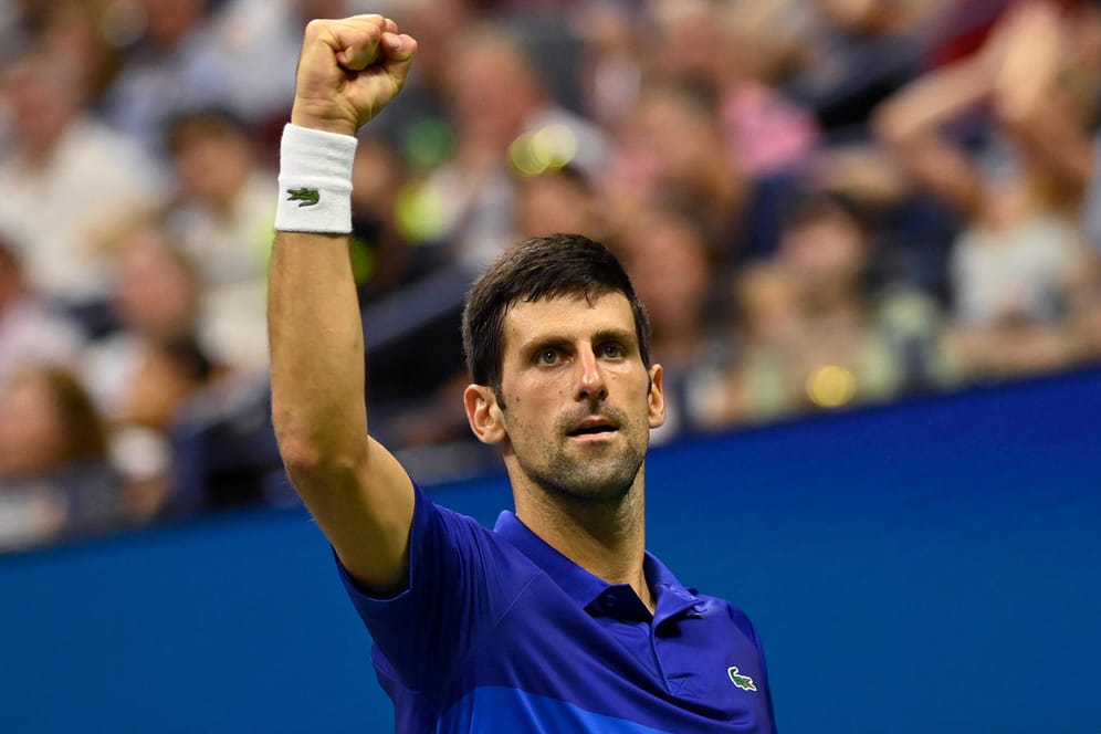 Novak Djokovic: Der Weltranglistenerste trifft im Halbfinale der US Open auf Olympiasieger Alexander Zverev.