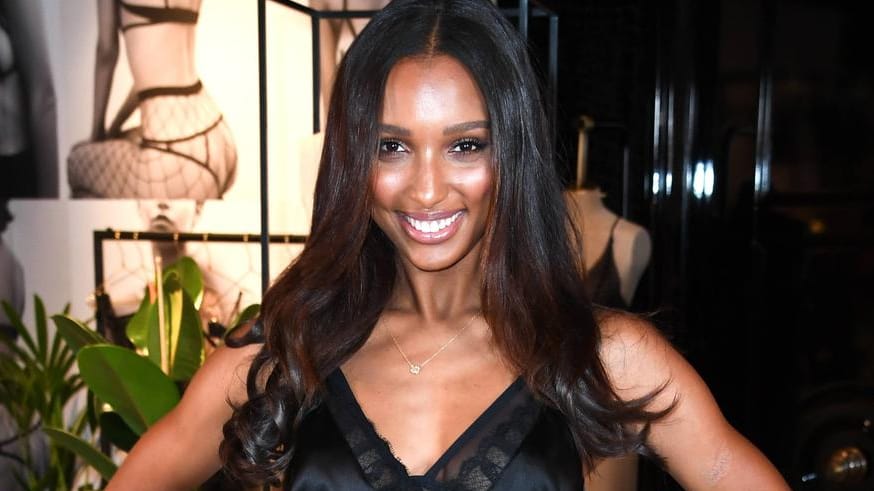 Jasmine Tookes: Dem "Victoria's Secret"-Model folgen bei Instagram fast fünf Millionen Fans.