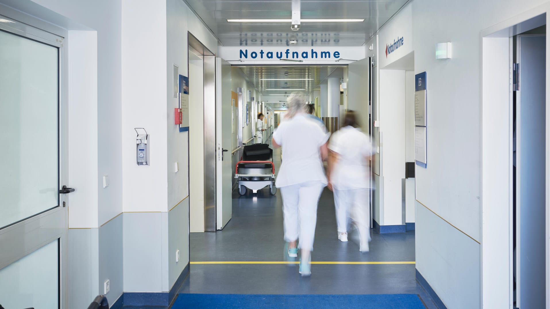 Notaufnahme im Krankenhaus: Viele Krankenhäuser haben mittlerweile eine Stroke-Unit für Schlaganfall-Patienten.