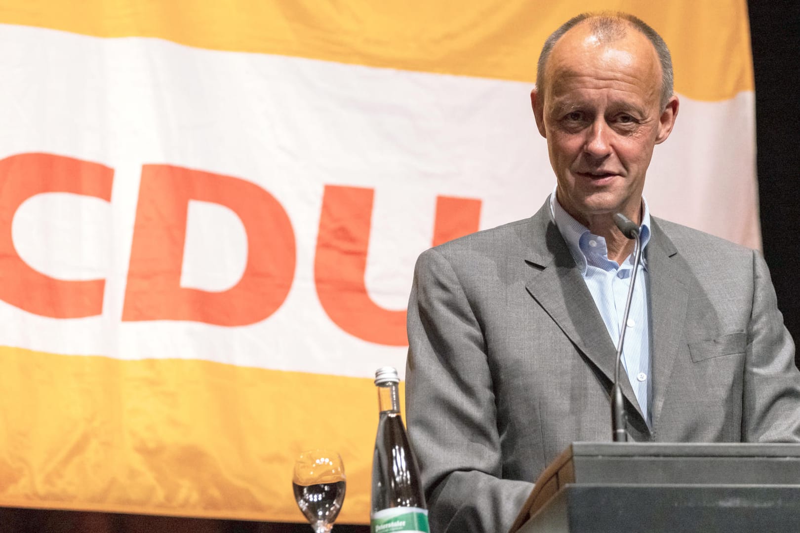 Friedrich Merz: Der ehemalige Unionsfraktionvorsitzende war am Donnerstag auf Wahlkampftour in Baden-Württemberg und löste mit einer Äußerung Empörung beim NABU aus.